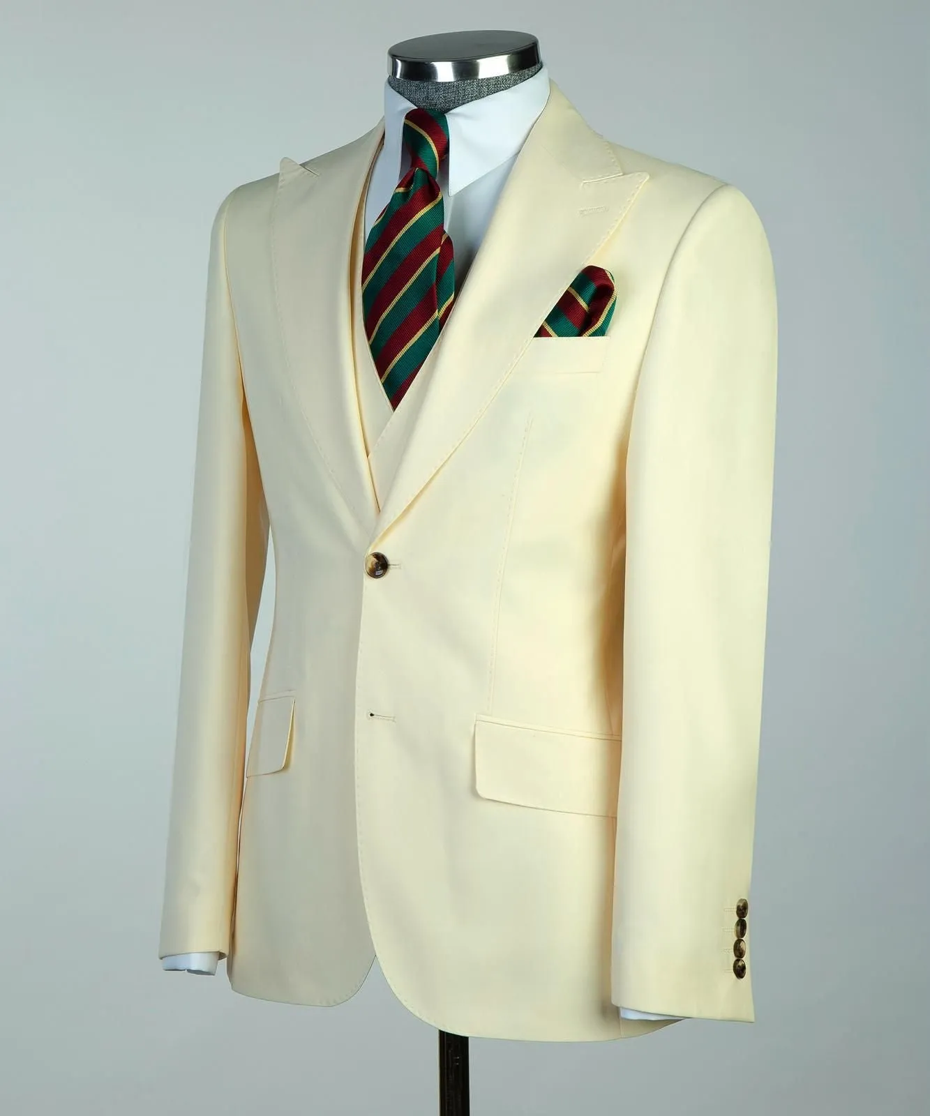 3 pieces suit