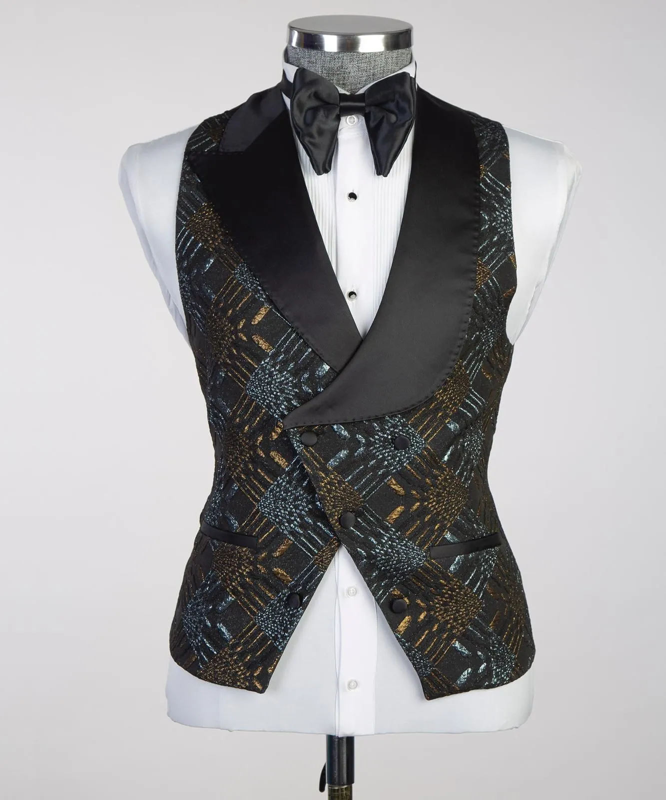 Cambridge tuxedo suit