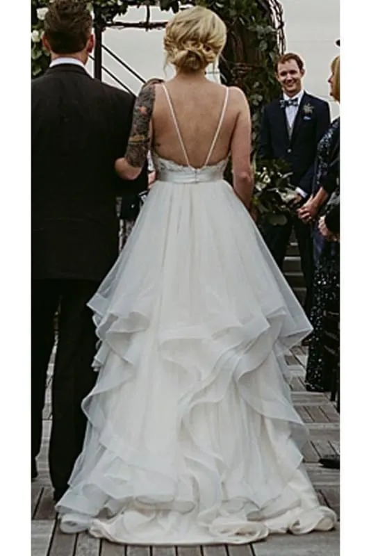 Charming Lace Ruffles Tulle Puffy Spaghetti Strap Beach Wedding Dress