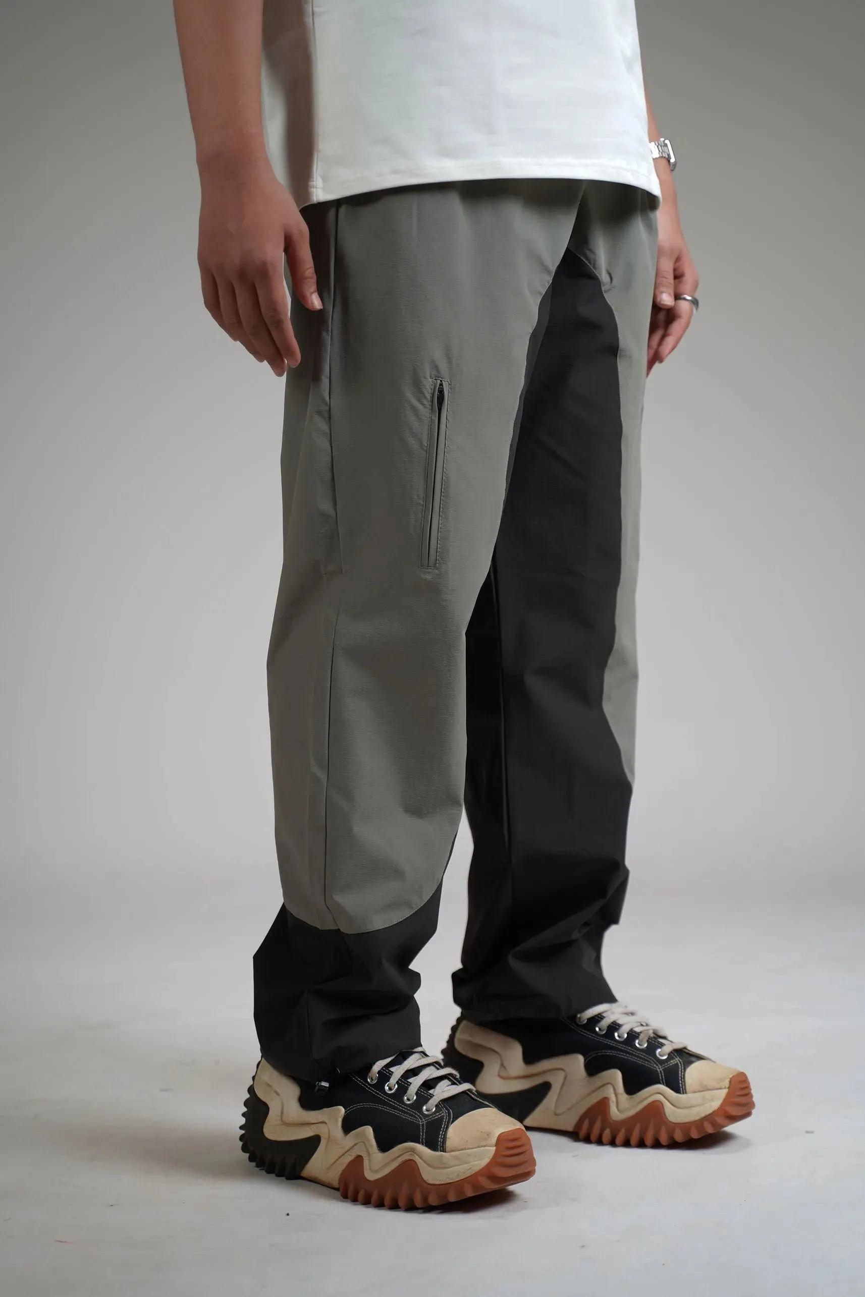 OLIVE PANEL Parachute Pants